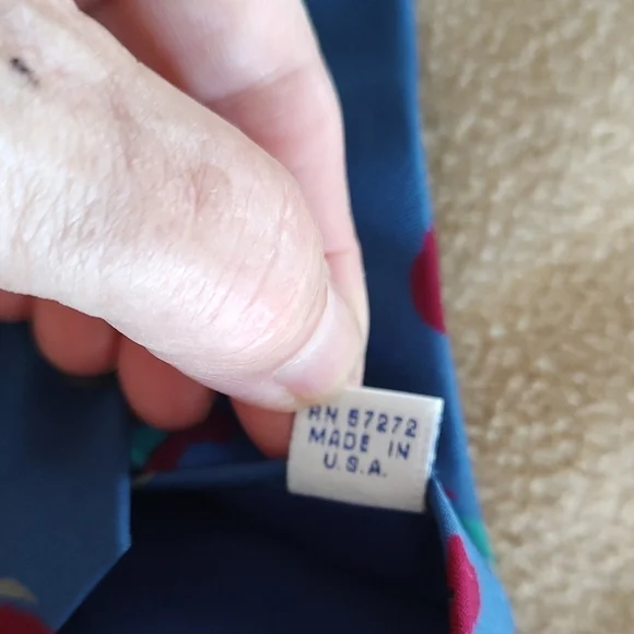 Perry Ellis Blue and Red Paisley Tie Retro - Picture 4 of 6